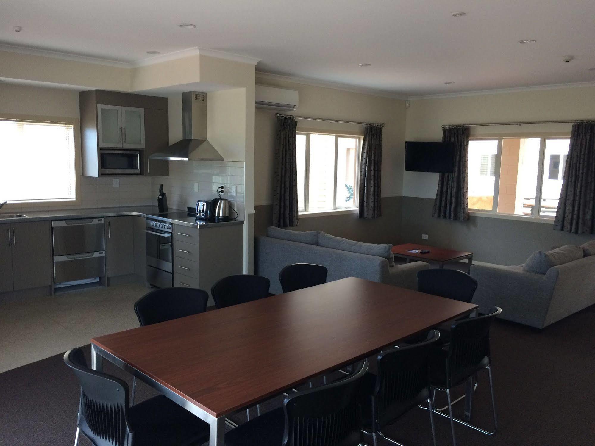 Bruce Pulman Lodge Papakura Kültér fotó