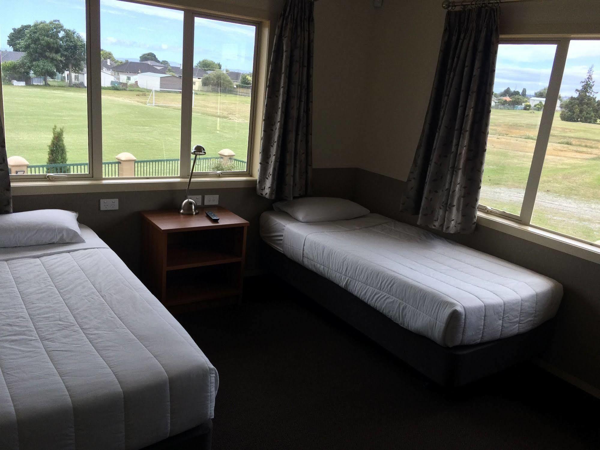 Bruce Pulman Lodge Papakura Kültér fotó